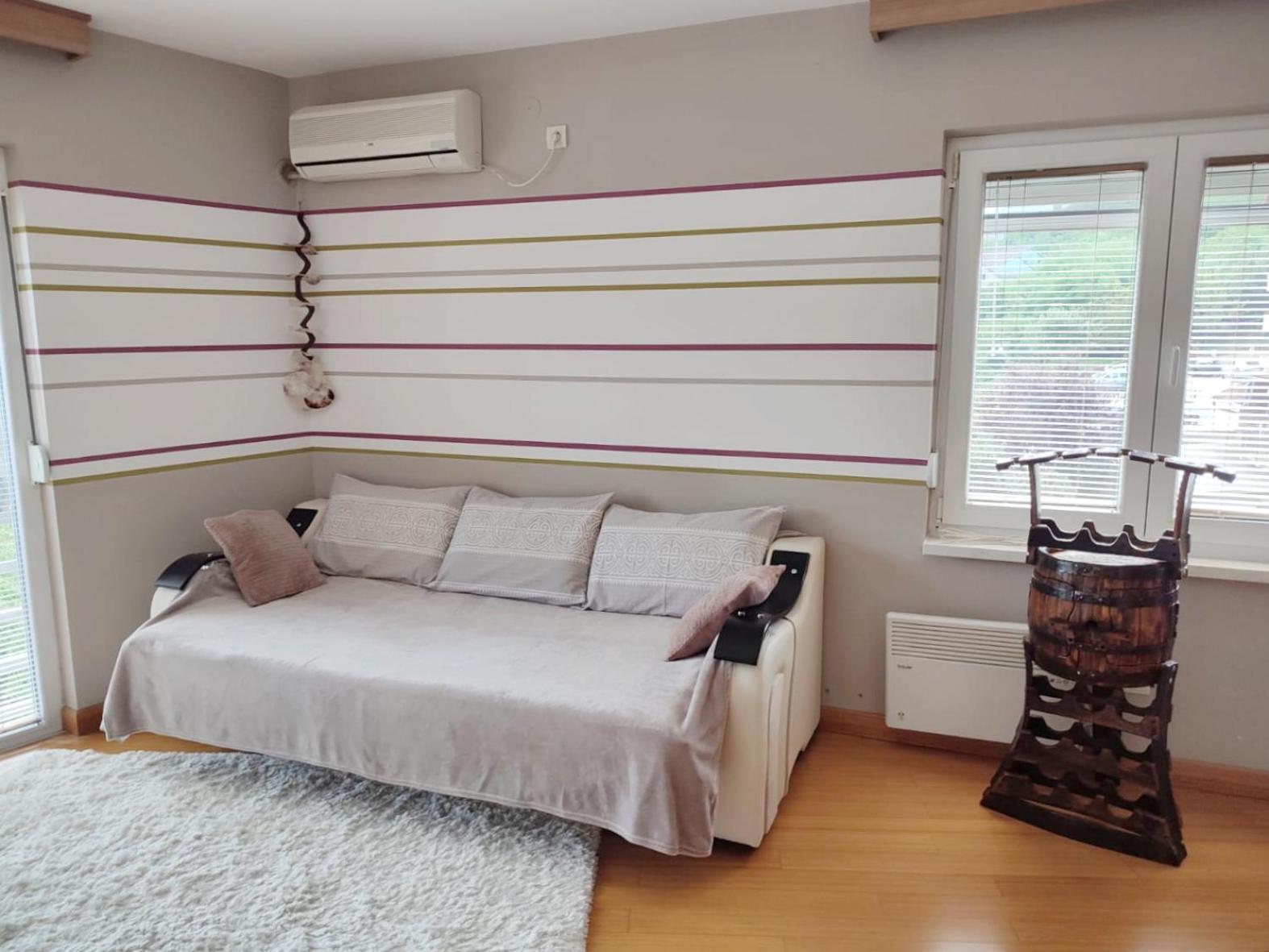 Apartman Lux Sneznik Vrnjacka Banja Luaran gambar